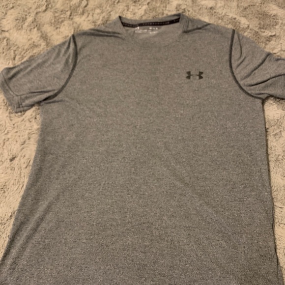 Under Armour Other - Men’s grey athletic under armour shirt medium